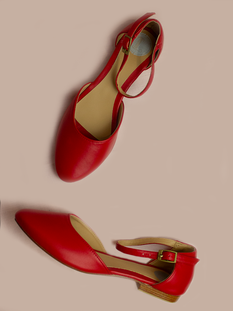 Lola Flat Sandal